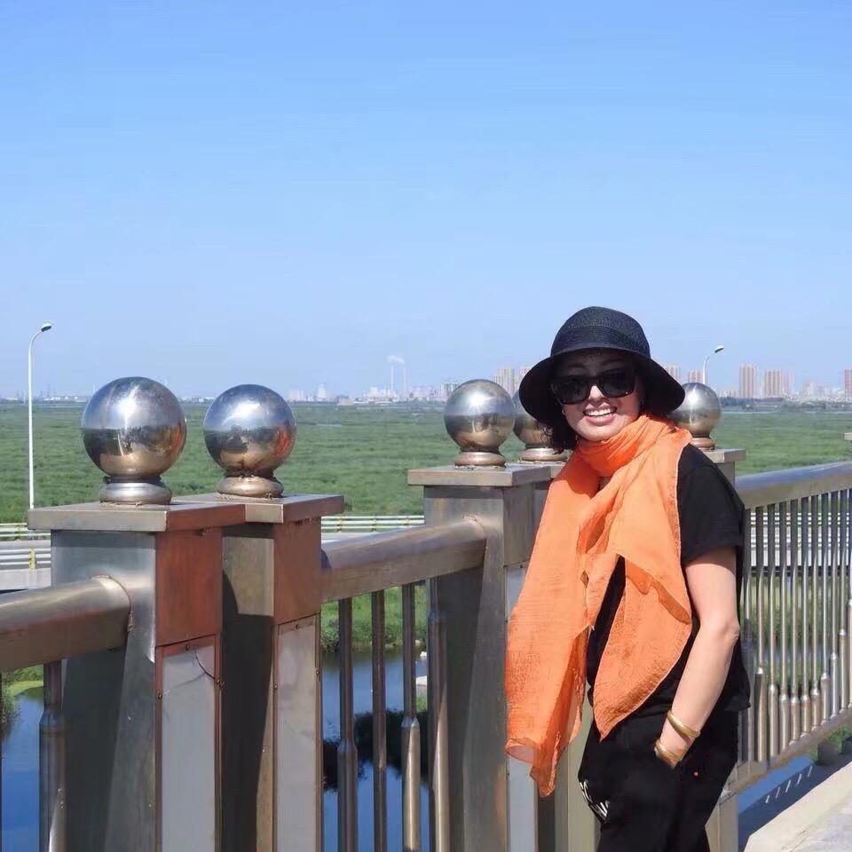 芳琳居轻奢女装