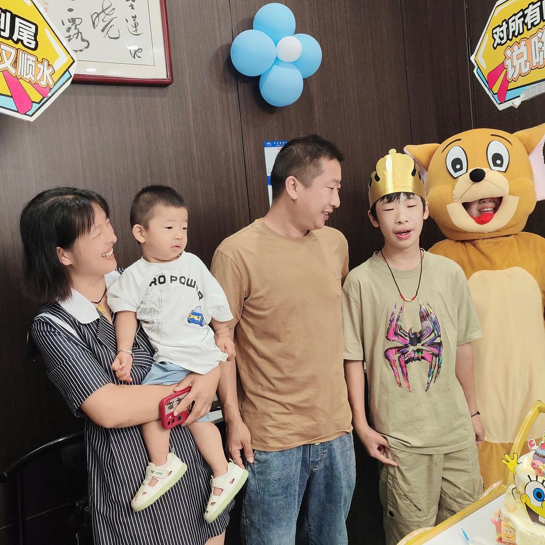 海绵宝宝并不快乐