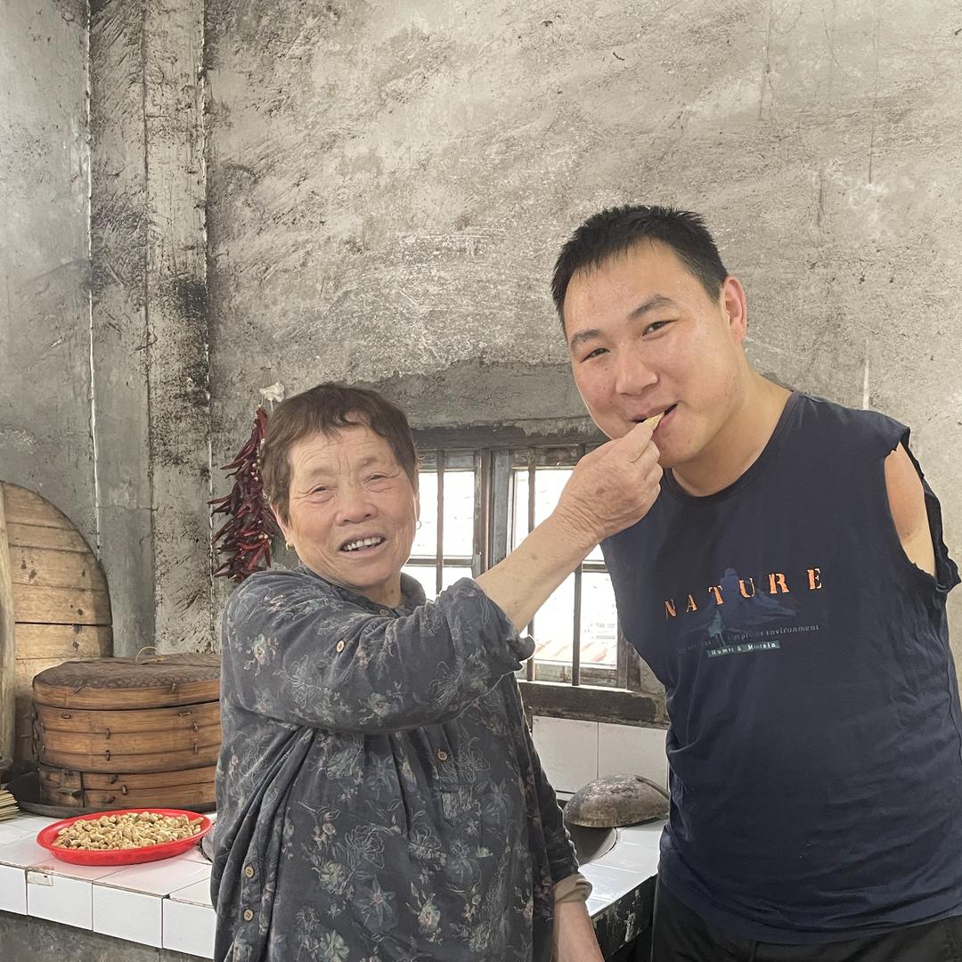 小宁和奶奶农村百货