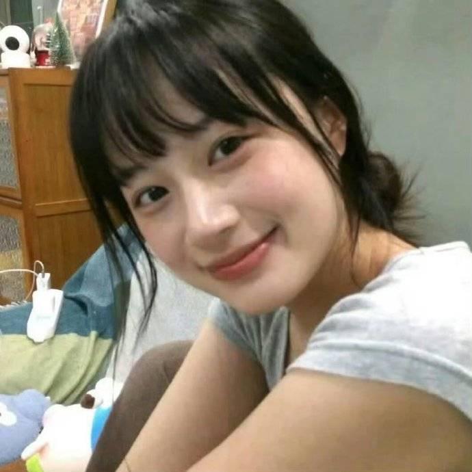 栗子爱吃大菠萝