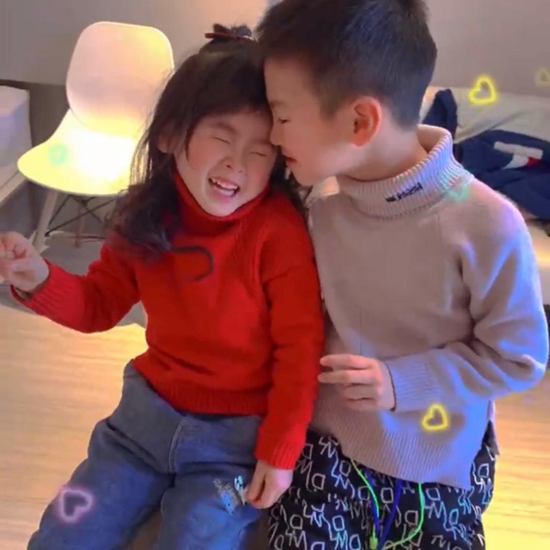 小银✌️✌️🤗