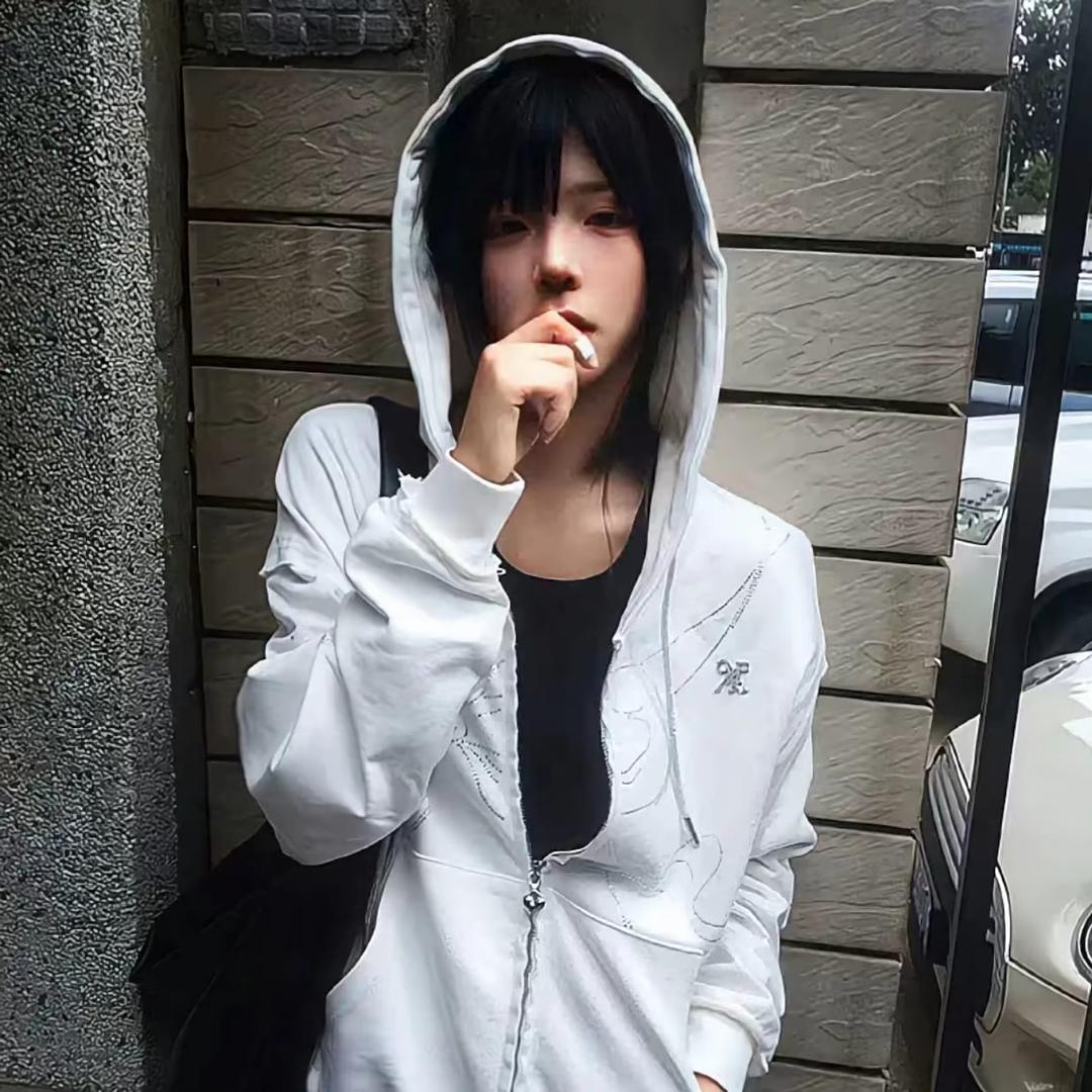 六月