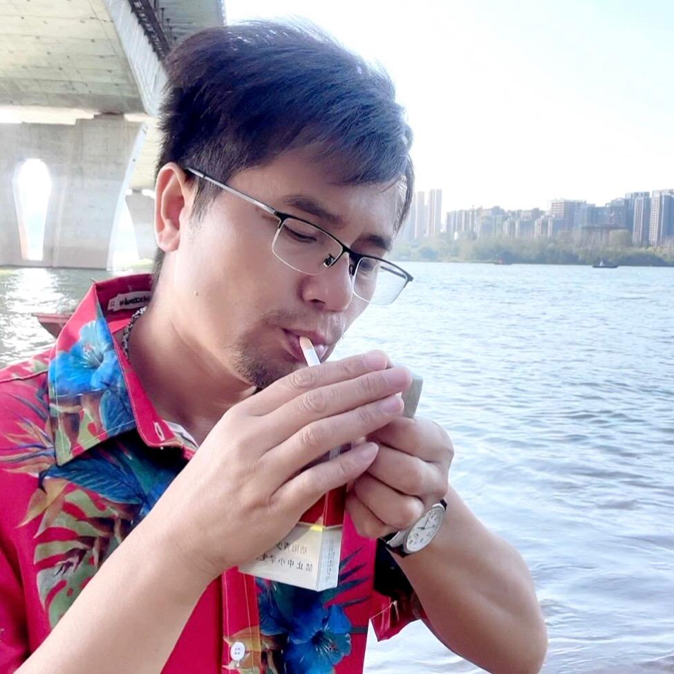麓山飞扬