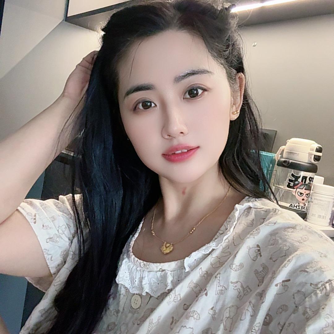 睡不醒～的团团😄