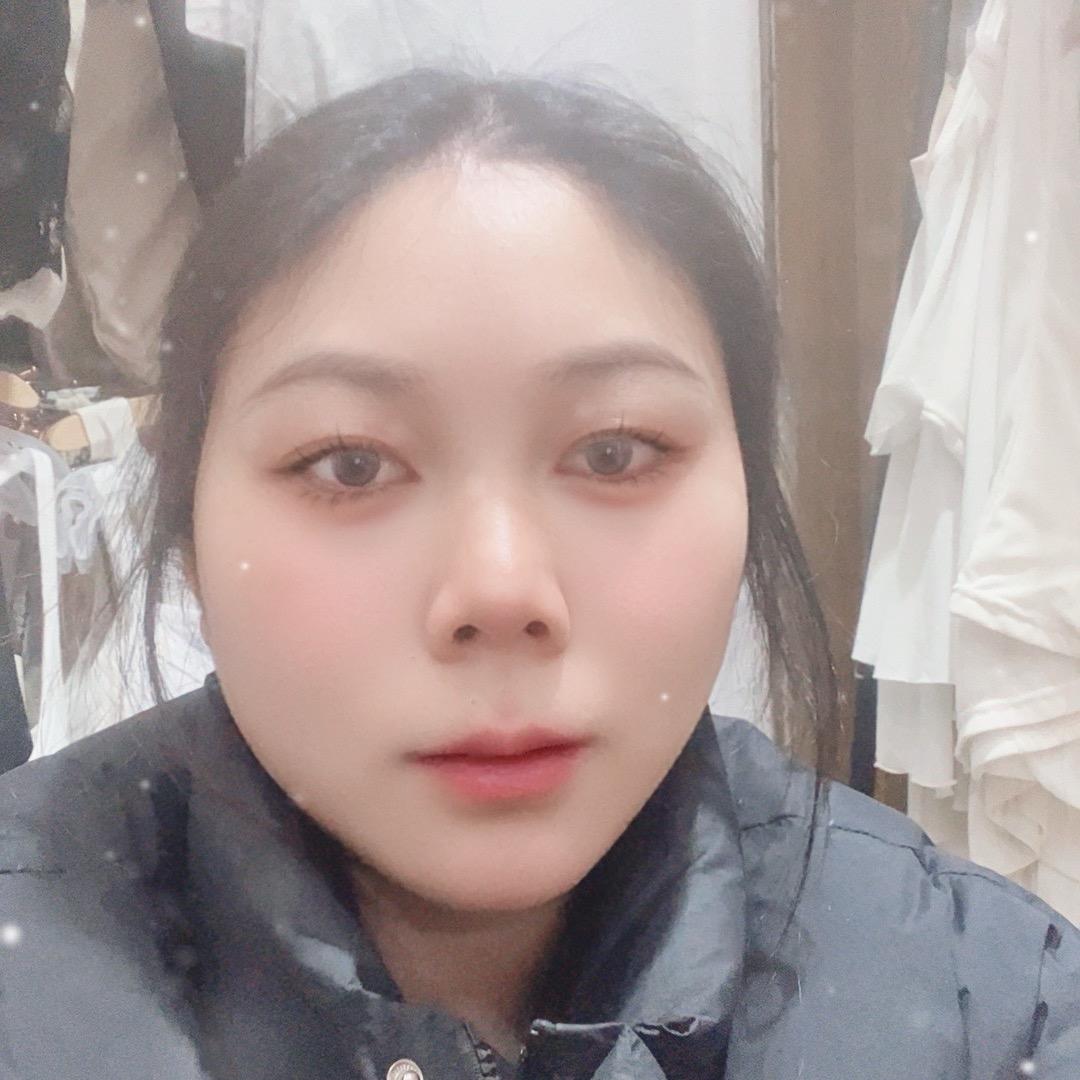 漫黛玛莉内衣实体店