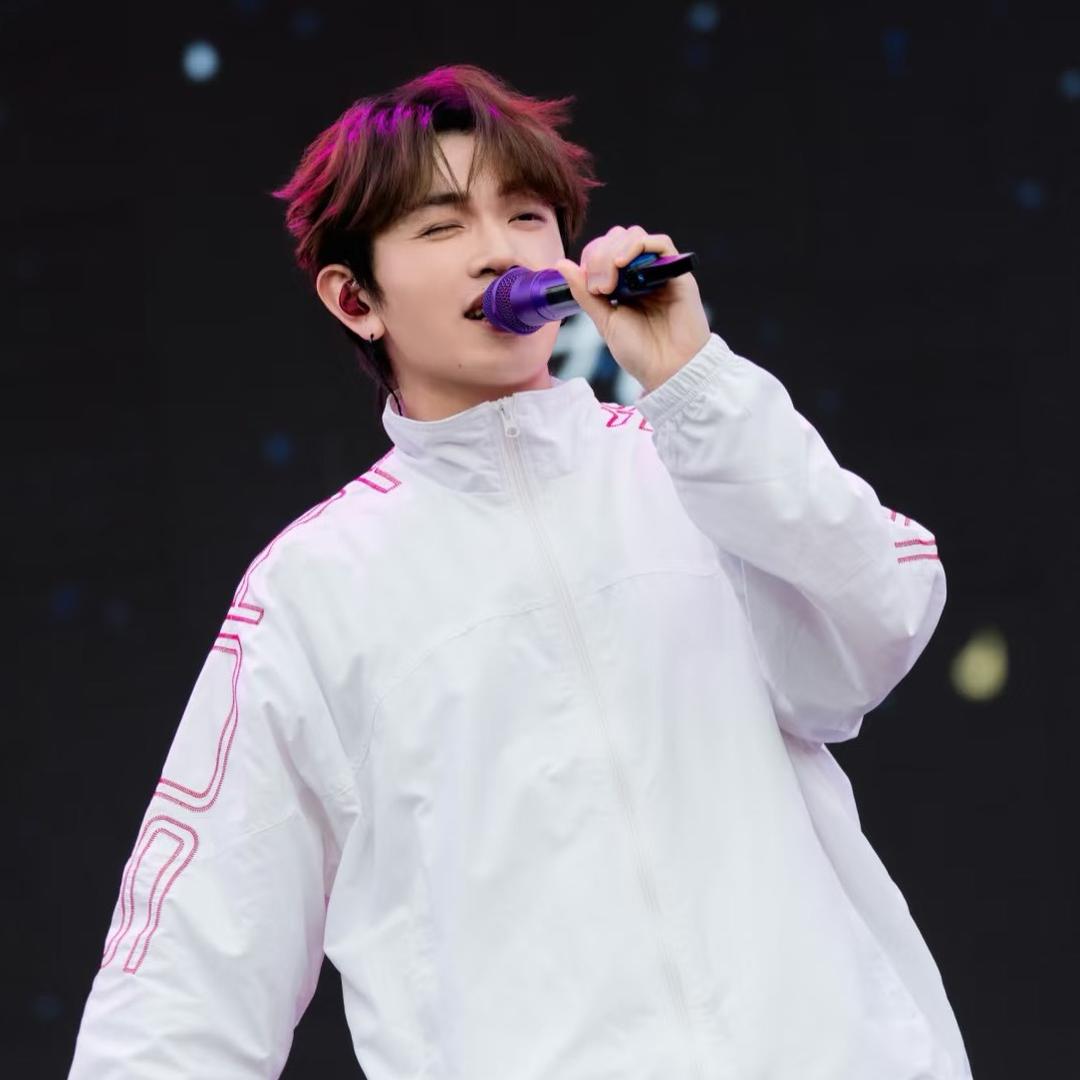 离黎（Ele颜料🎨版）