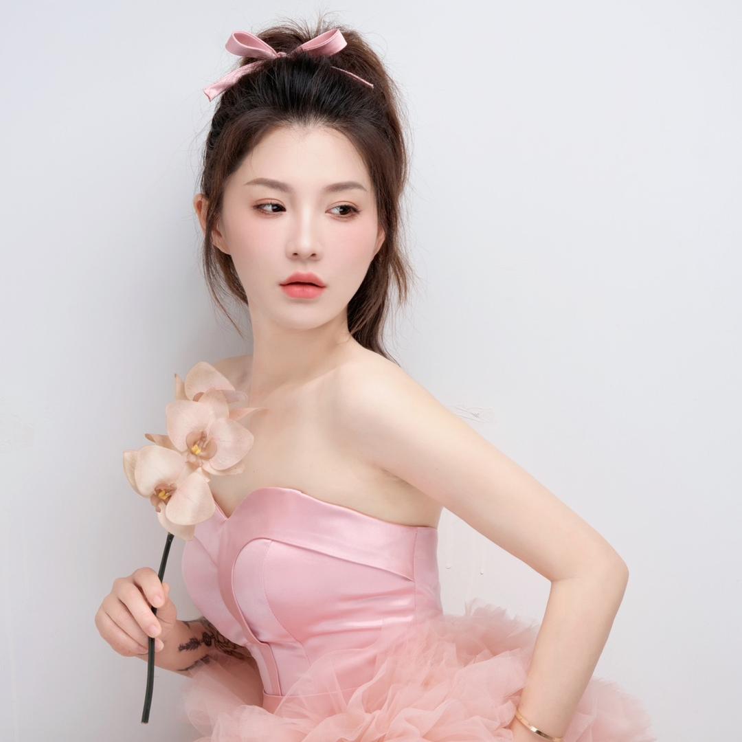 Elly姐姐