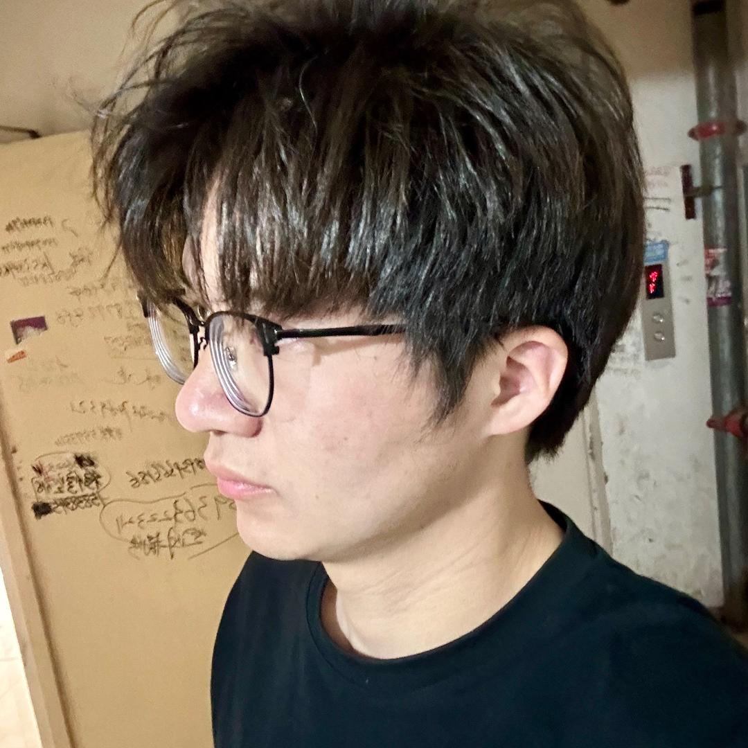 刘 清 宵