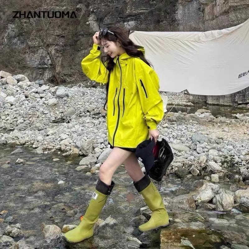 特伦布朗户外店