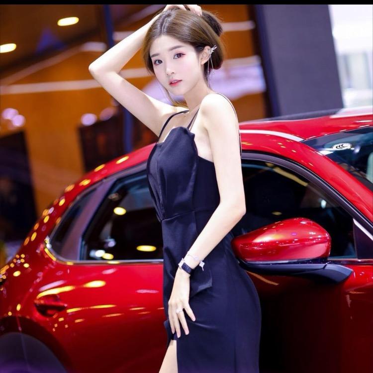 李凉凉28号火锅店开业现场助理小蜜