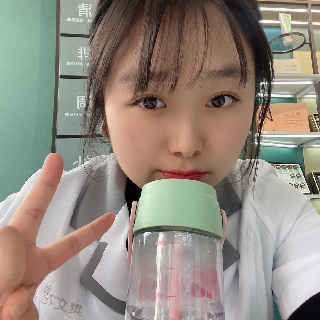 宜宾樊文花 露露