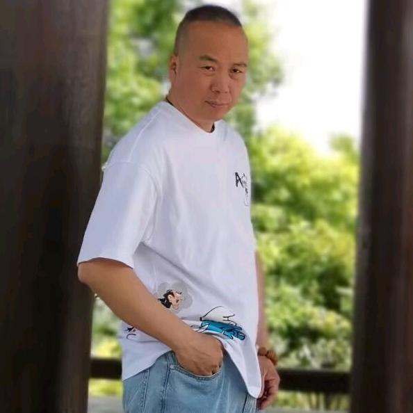 七O后大叔爱唱歌🎙️