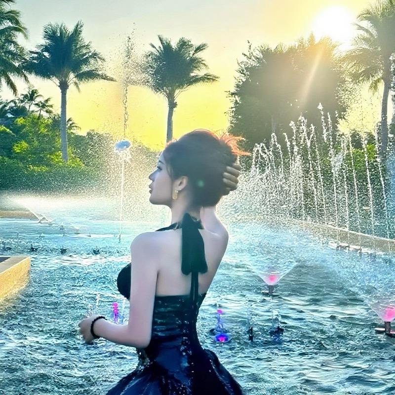 难遇yiyi.