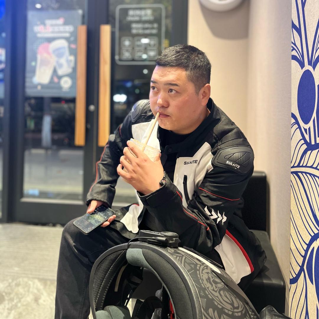 一个村长而已