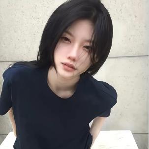 凌沫.
