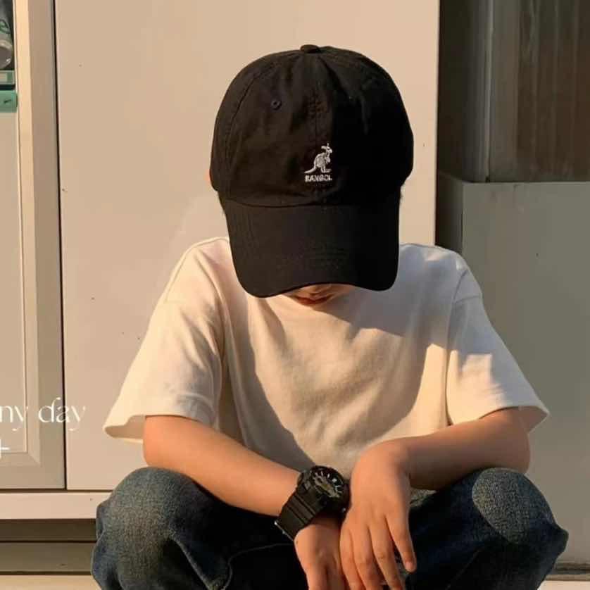 局外人。