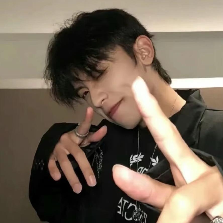 砚山县幕菲勒秋蓝演艺