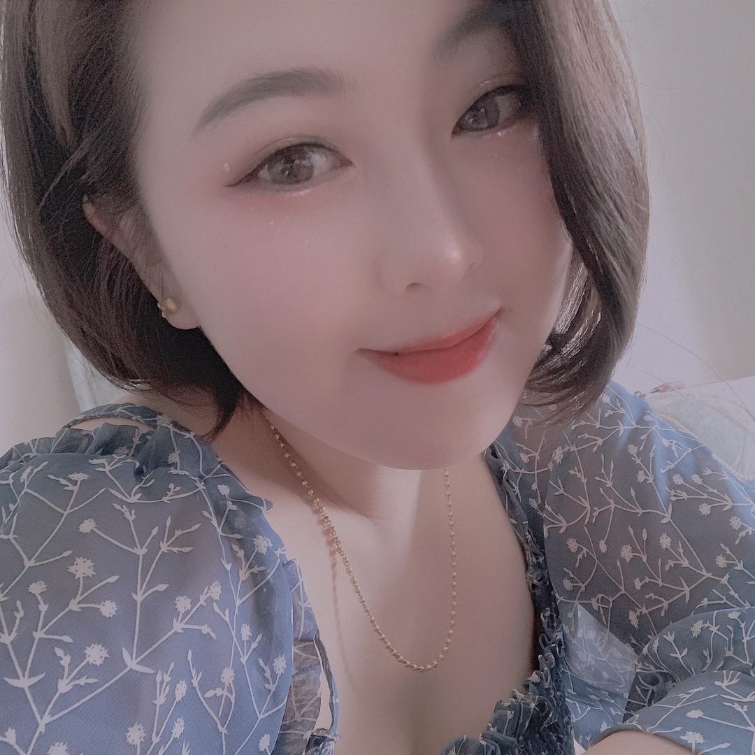 熠熠生辉💃👨‍👩‍👧