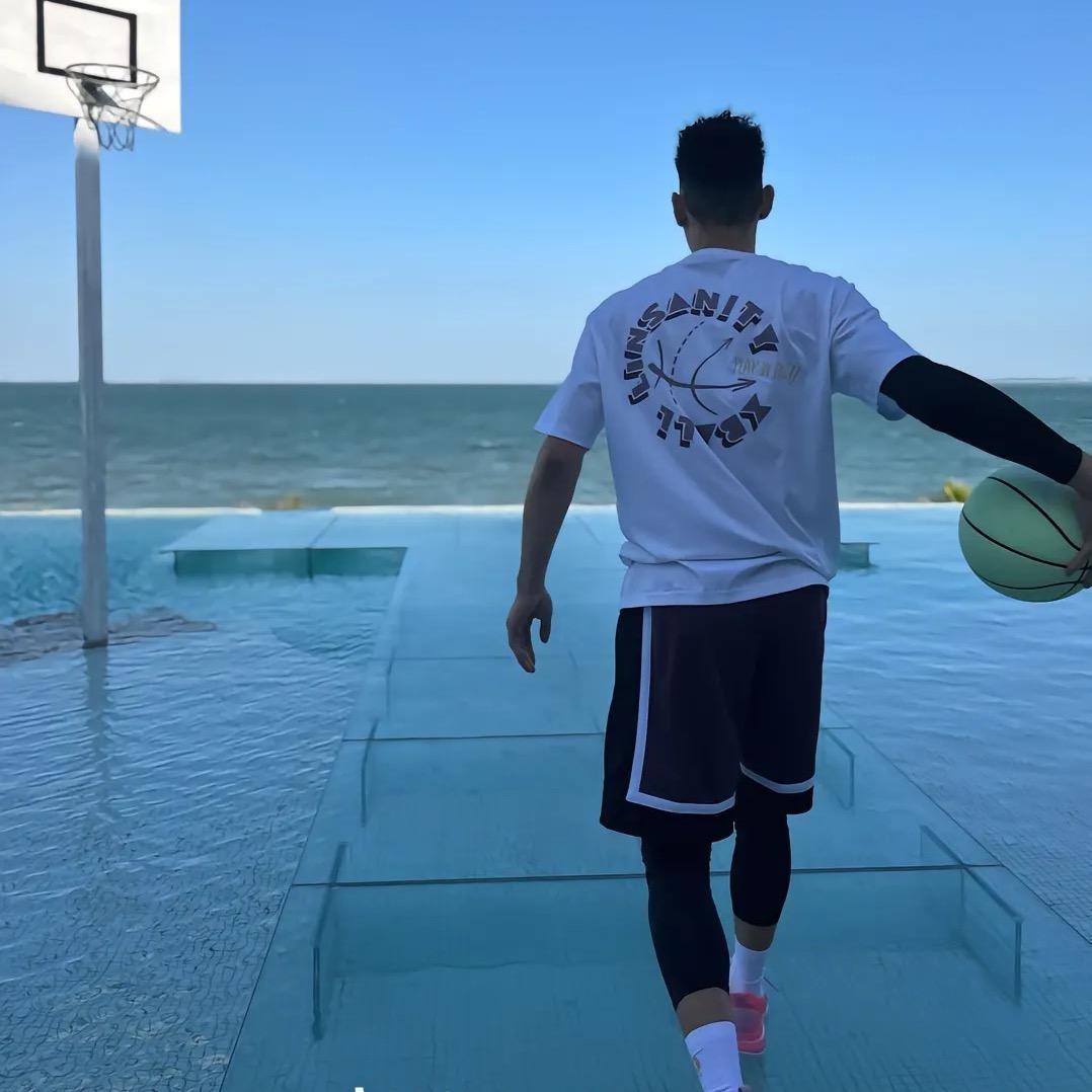 Lin7头像