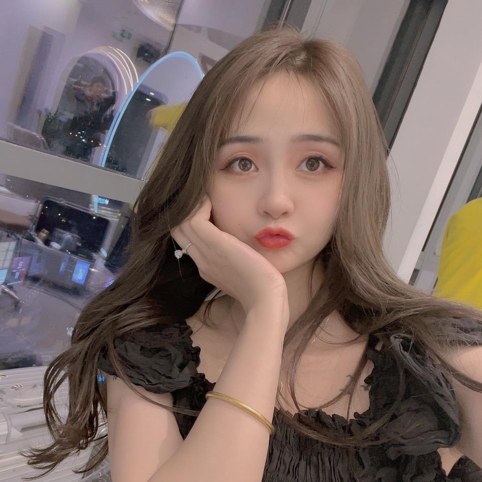 大漂亮潇潇穿搭女装（福利号）