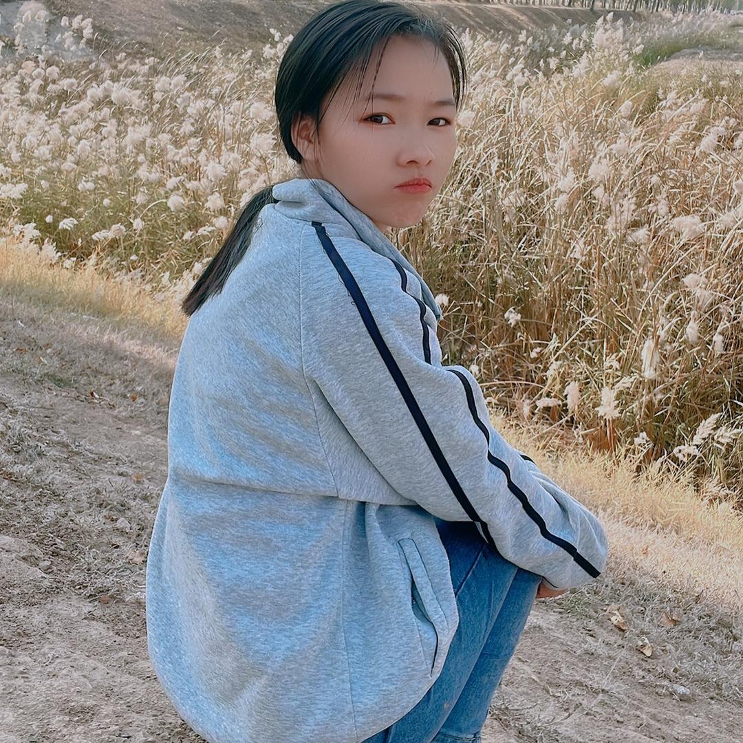 小琴在菜场😊😊