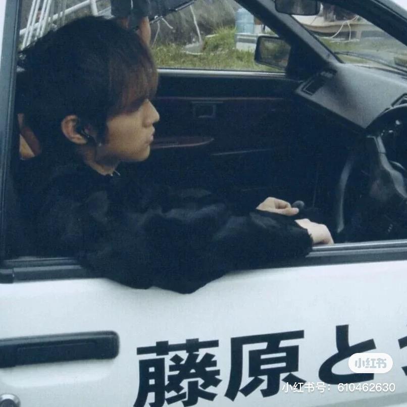 走错片场了吗？