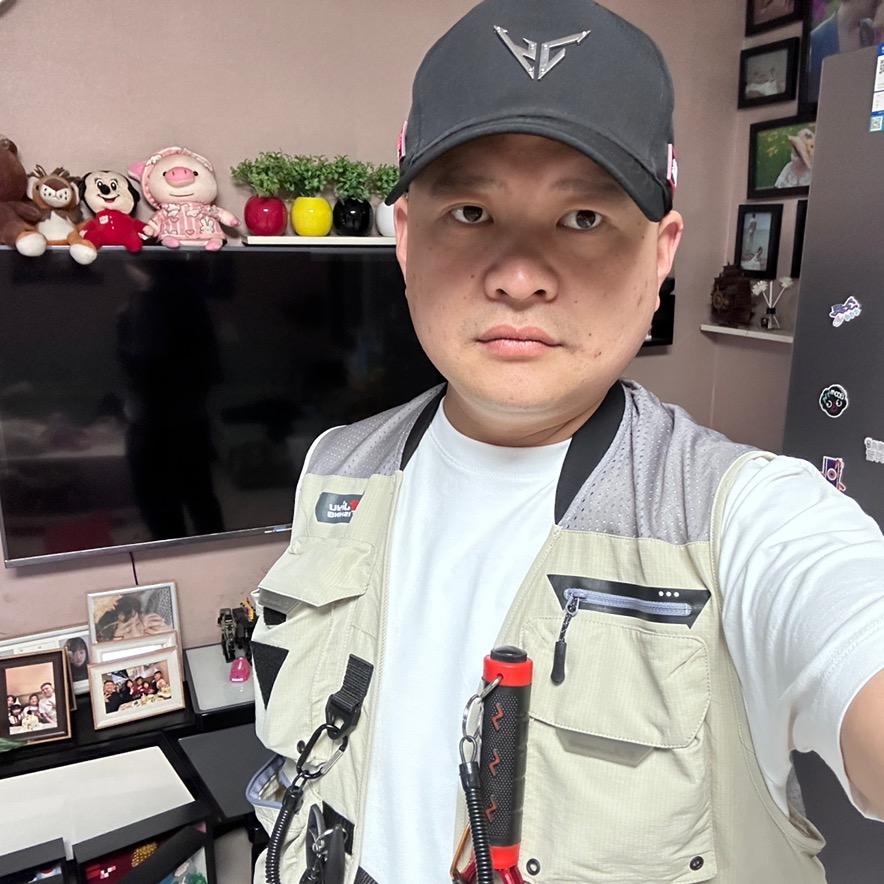 溜达通子（禧玛诺拒签钓手）