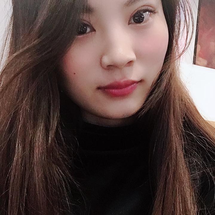 是昕昕吖