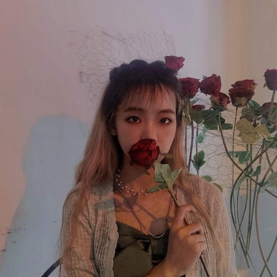 💐阿银月薪两千