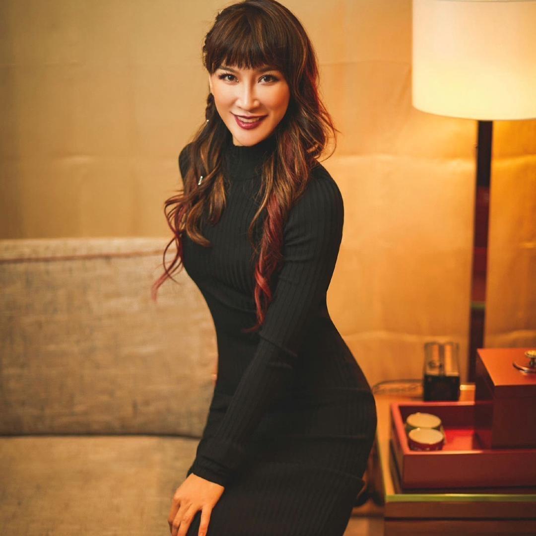 草莓布丁  LI S L