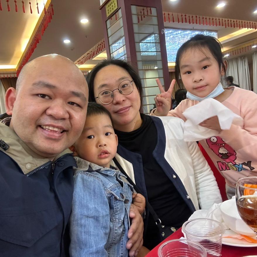 杨辉华在华强北