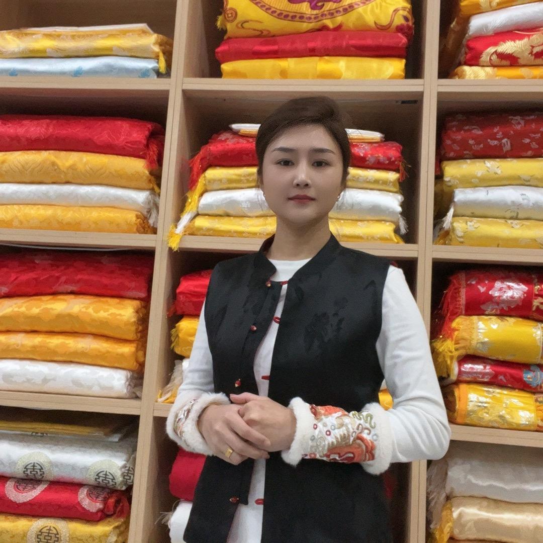 李红聚蚨祥服装创意小铺