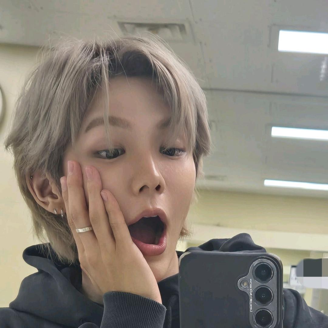 酱酱酱酱～🦦（见过拉椅子版