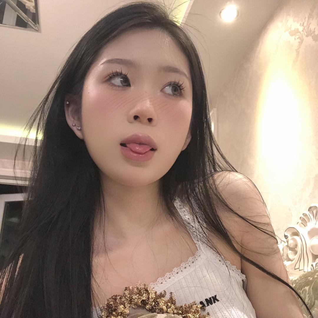 珠珠.