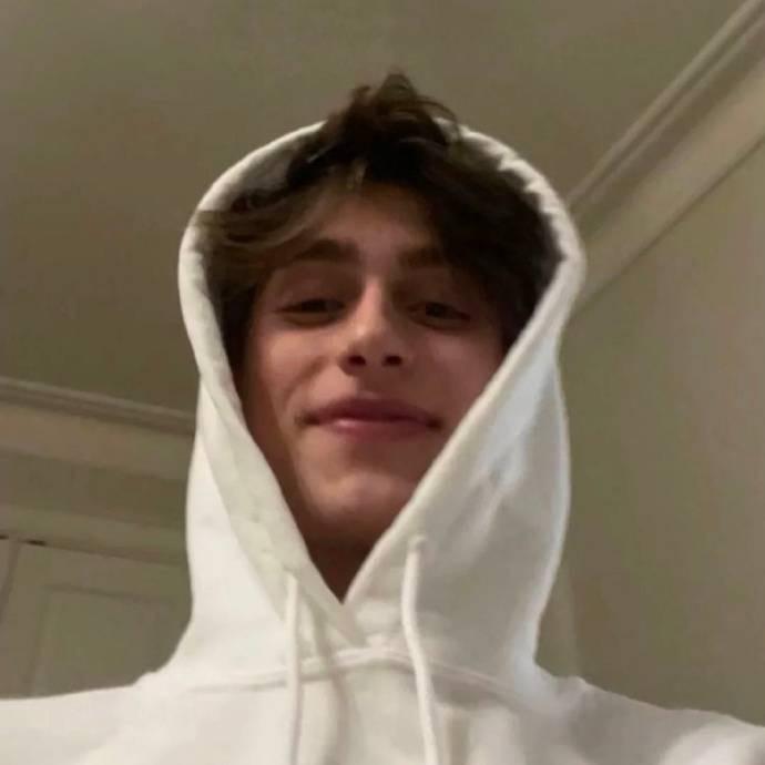 䦭