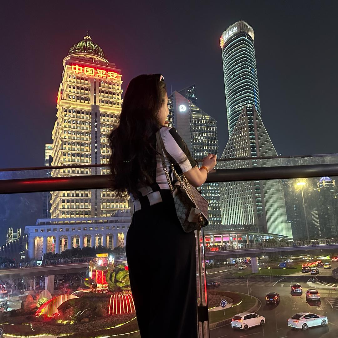 《鹊起》