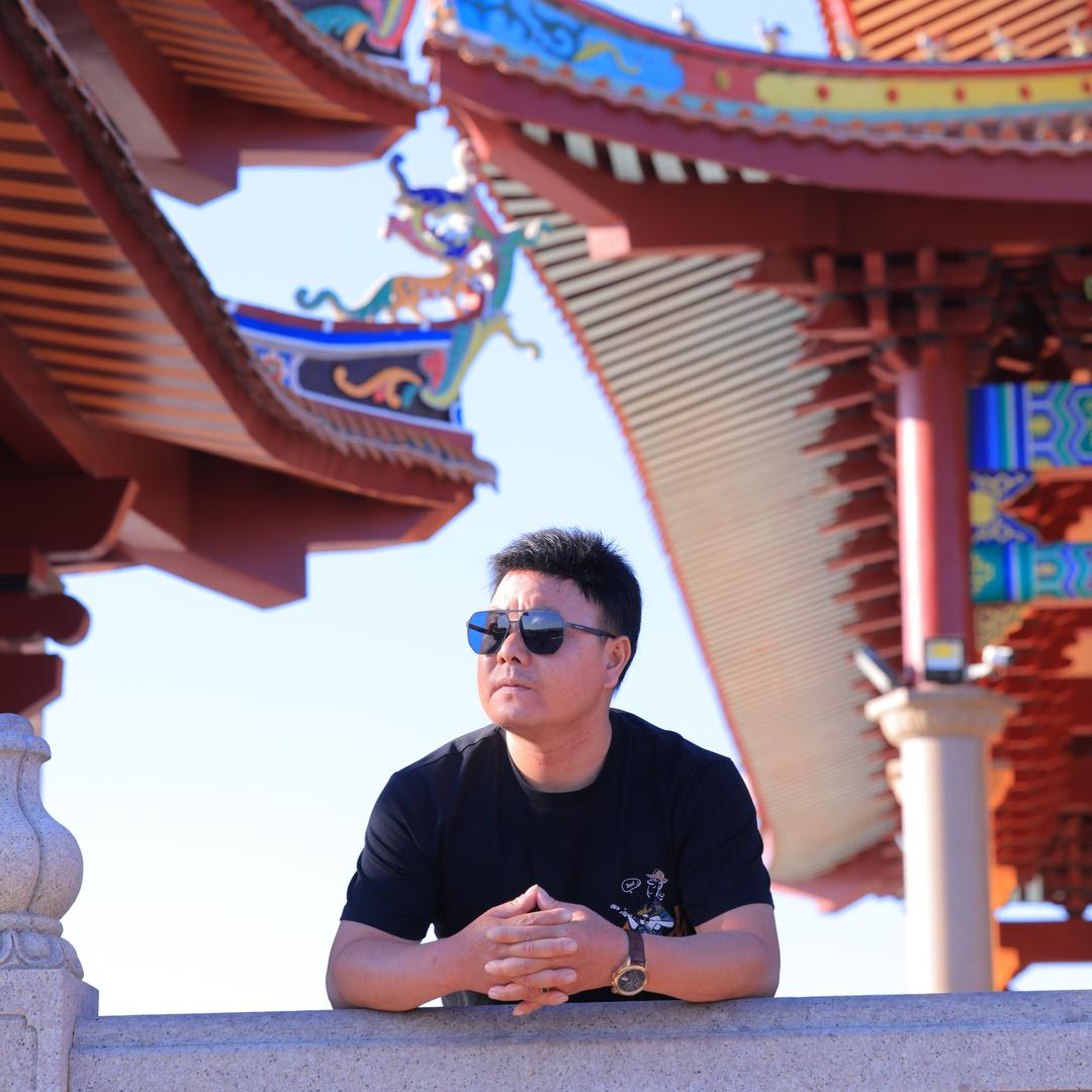 拖鞋姐弟弟（盛苗慷）