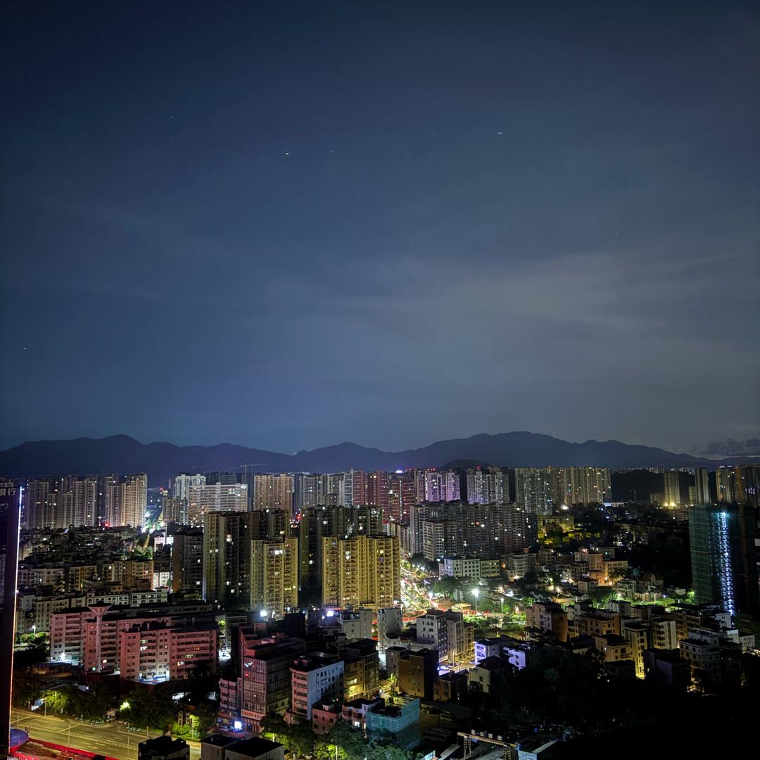 「 靓  剪 」造型