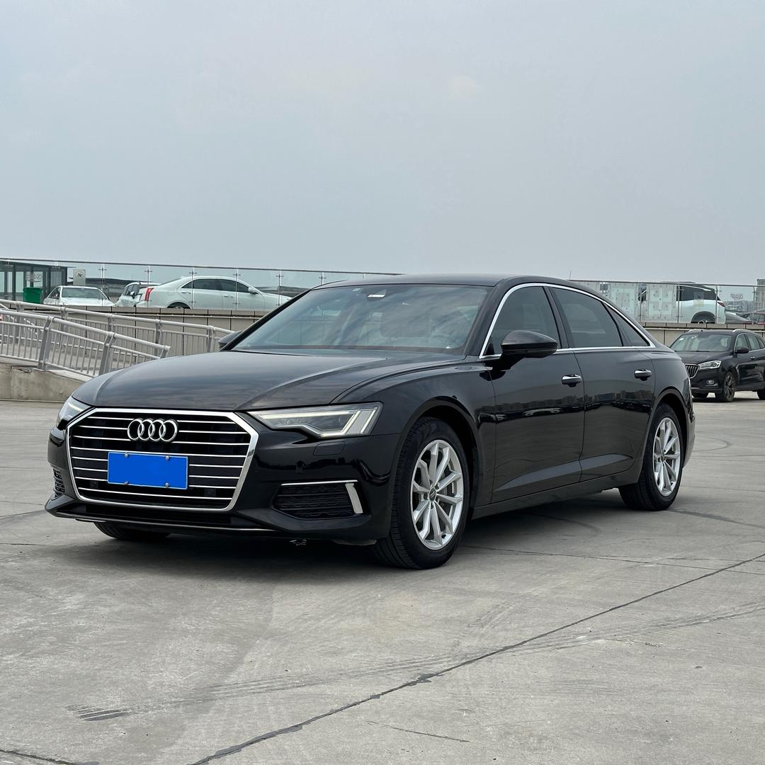 成都万代小勇名车
