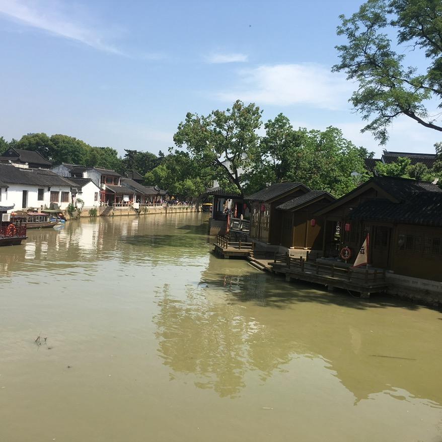 隆泉