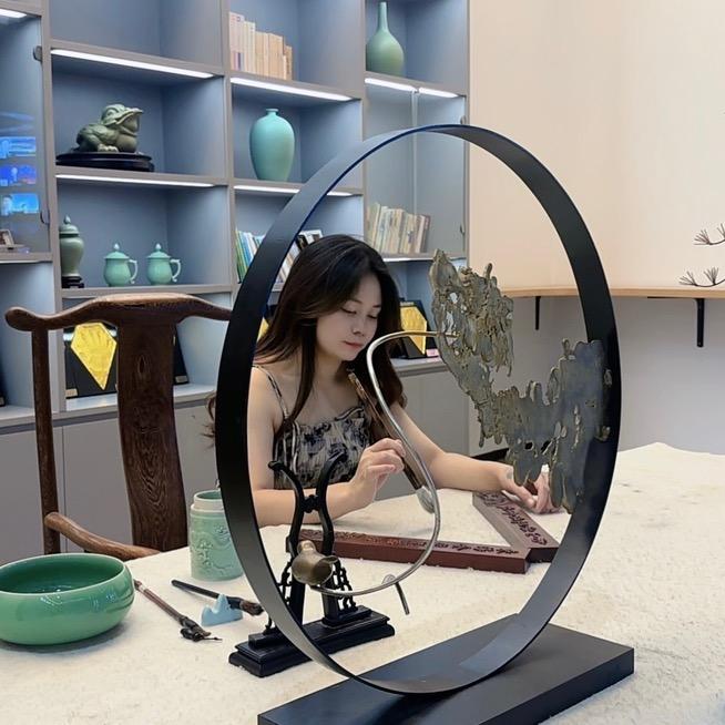 丽丽