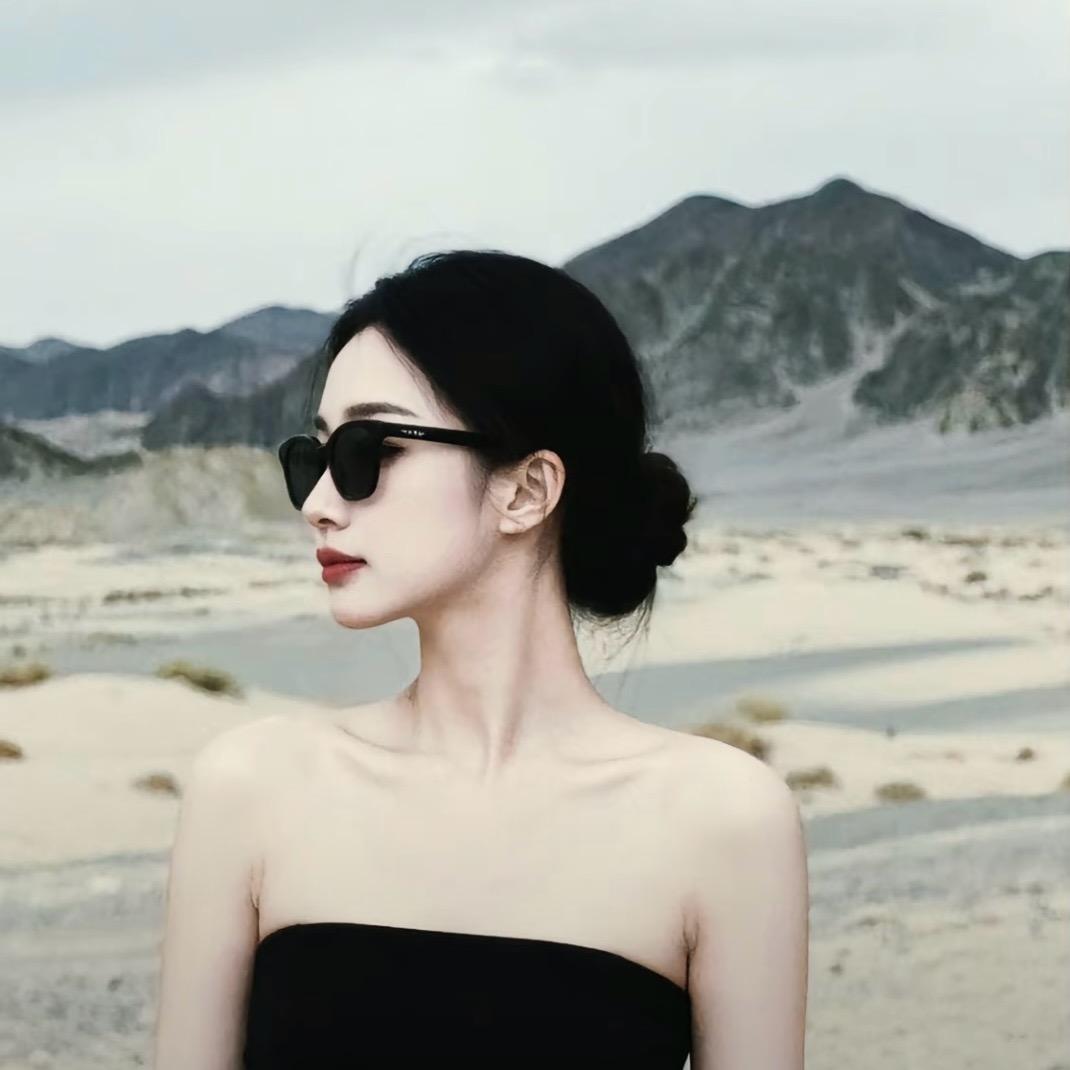 糕冷芮秋好身材