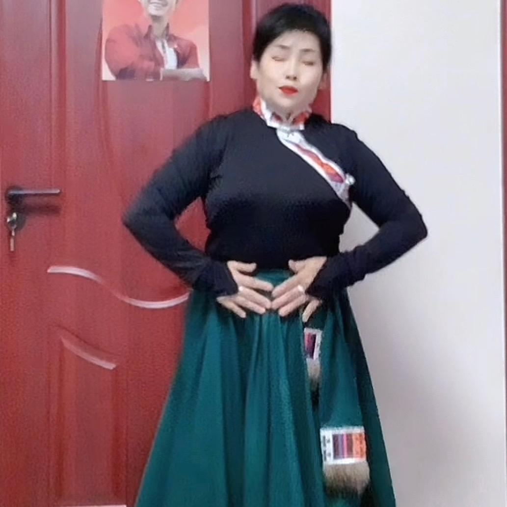爱跳广场舞的郭孃孃