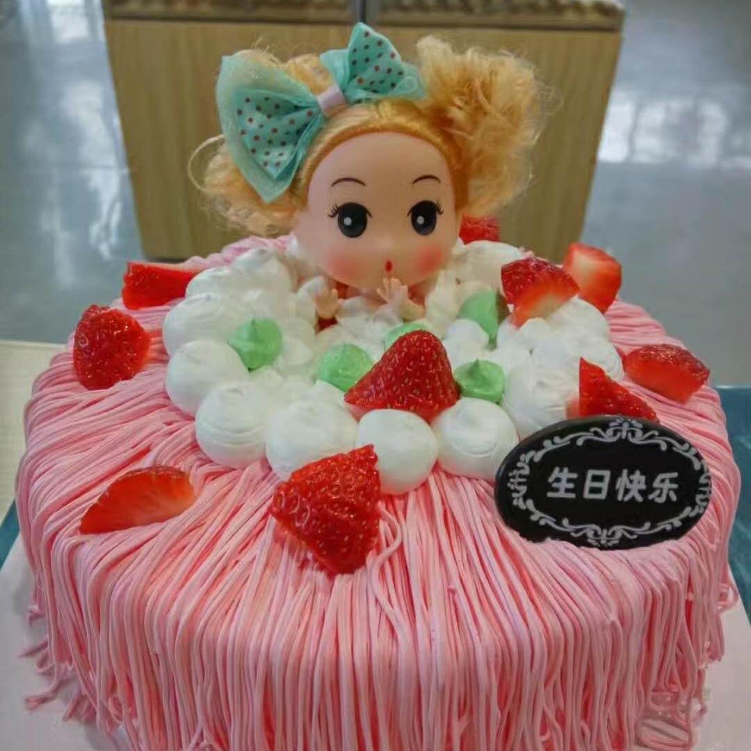 做蛋糕阿姨
