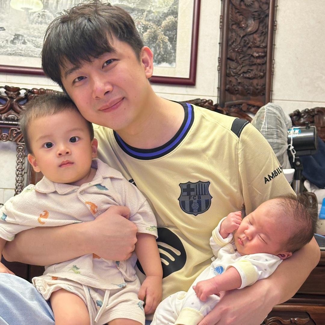 靓仔俊是个奶爸