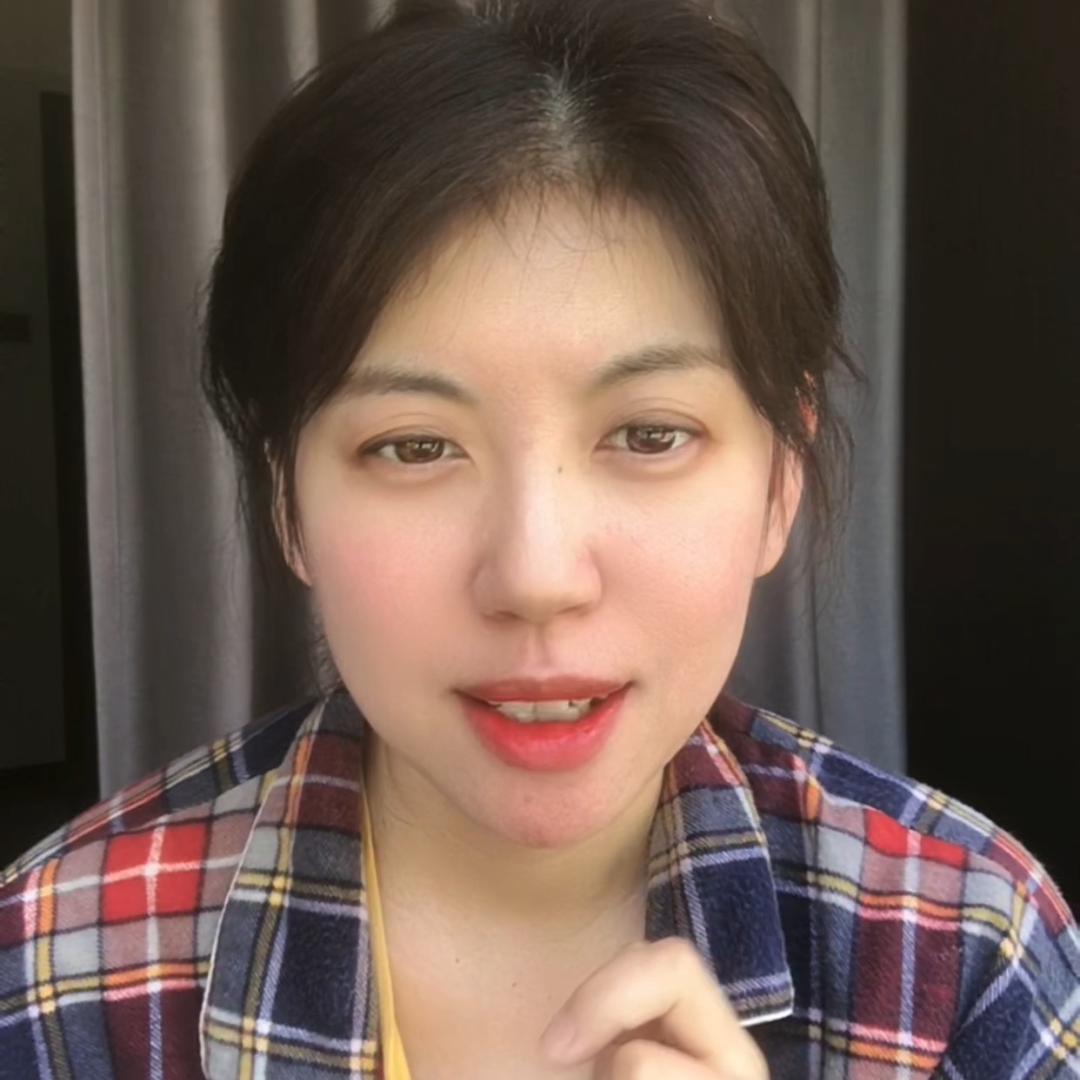 努力支棱的小掸子