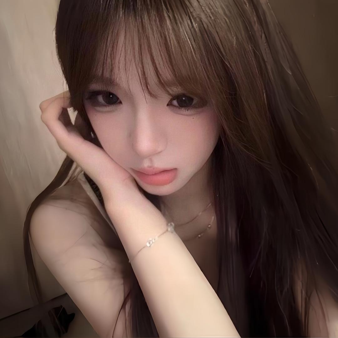 𝒔𝒆𝒗𝒆𝒏𝒕𝒆𝒆𝒏