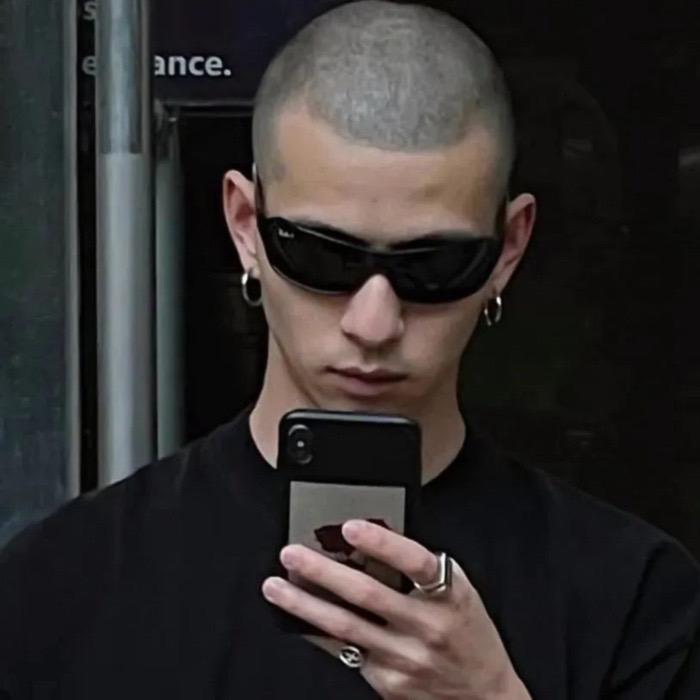 高木泰士_w