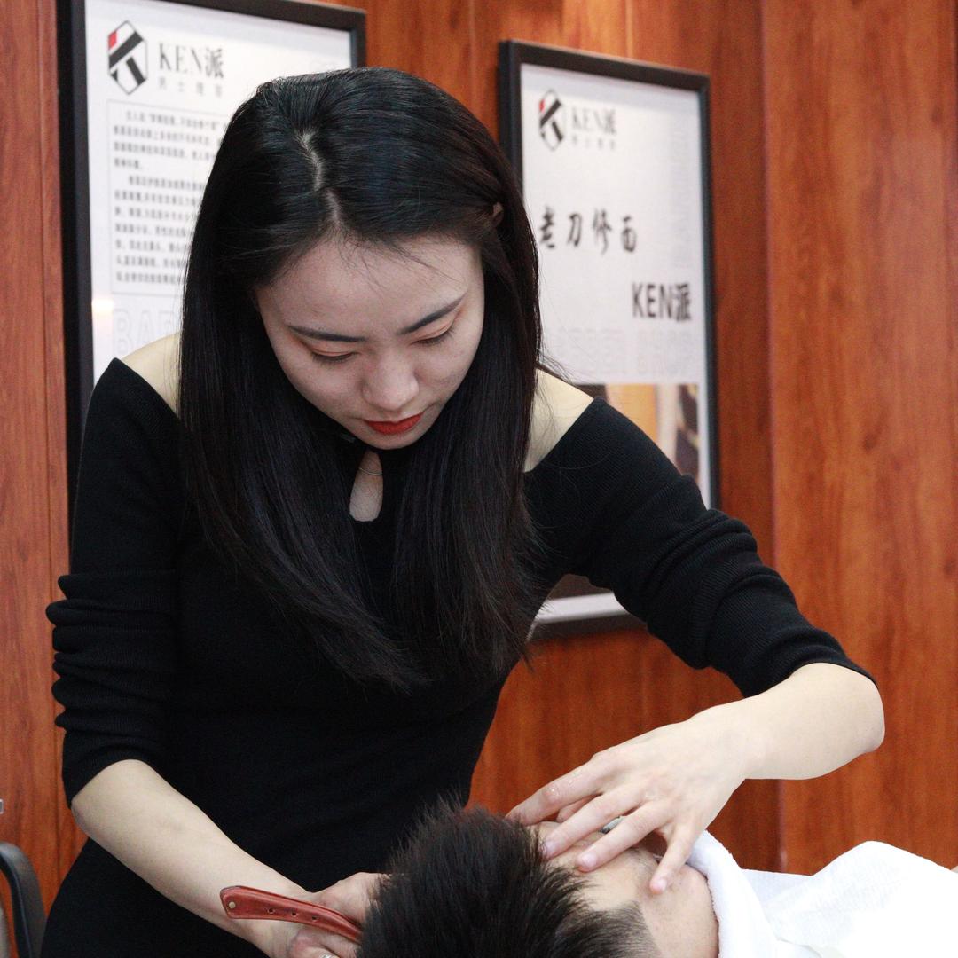 肯派修面师倩倩