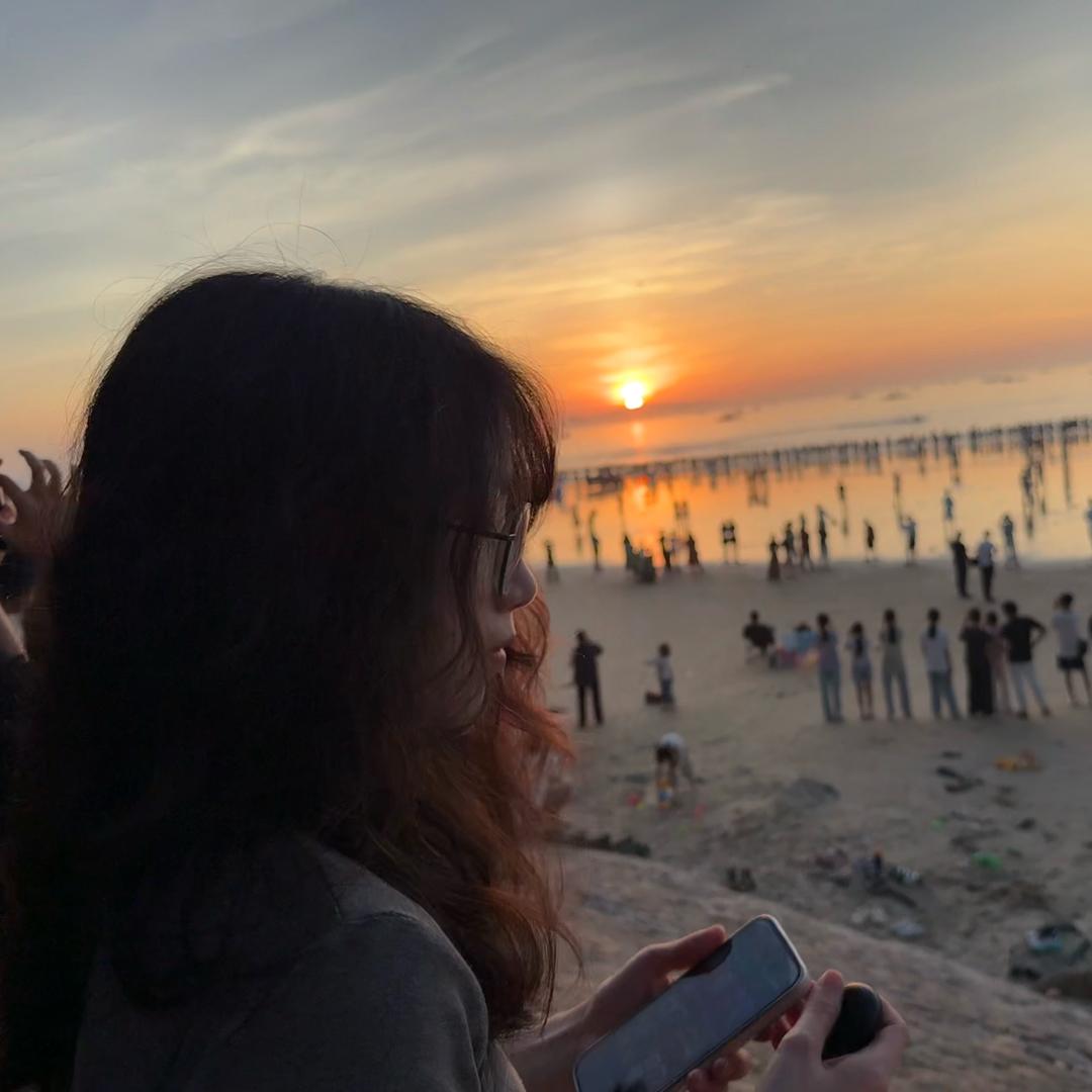 我是静静呀……😄